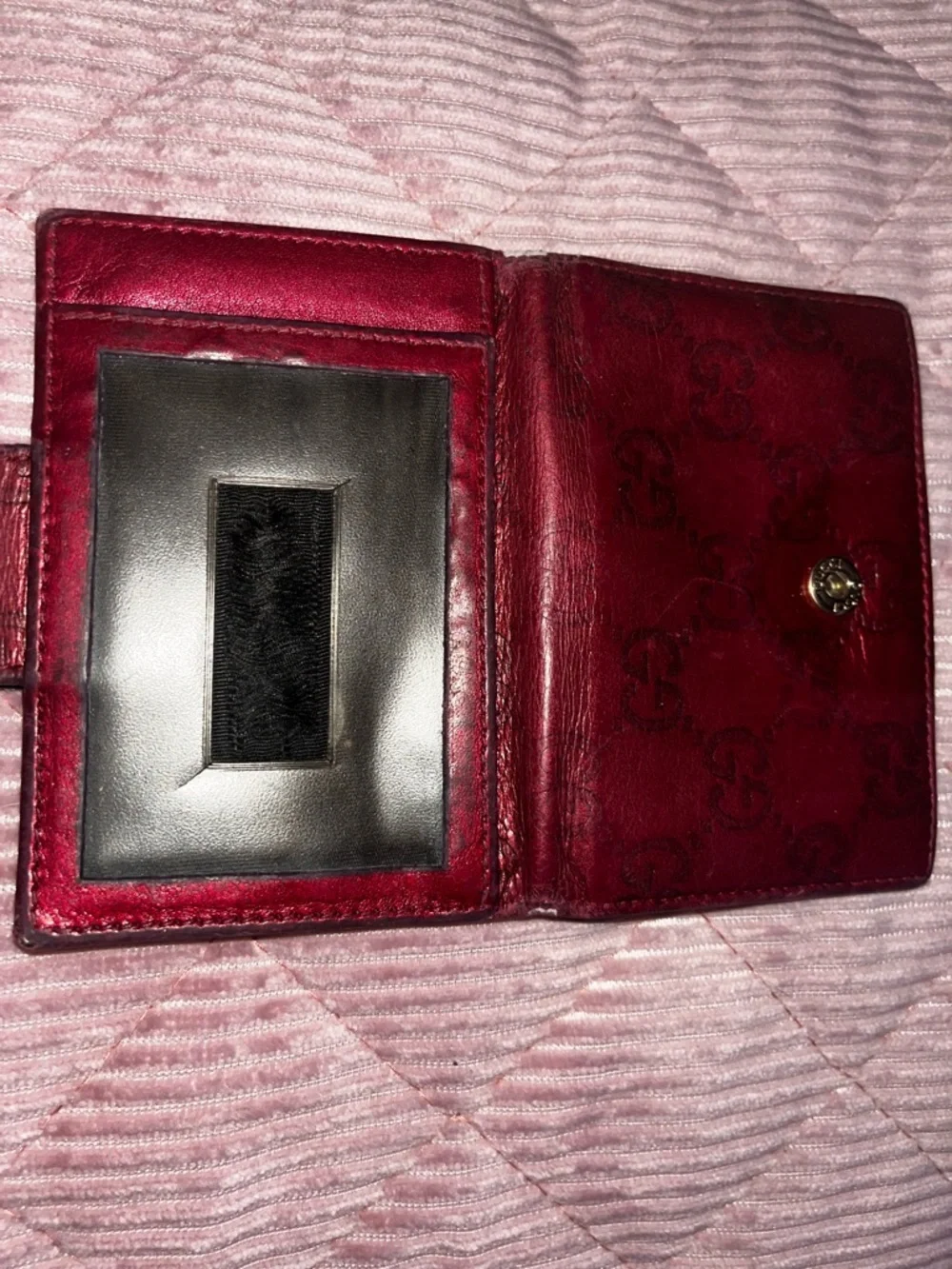Gucci Burgundy Leather GG Heart Snap Card Holder & wallet with Monogram & heart - Picture 6 of 14